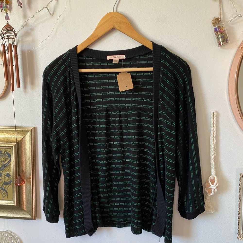 Black and emerald stretchy cardi